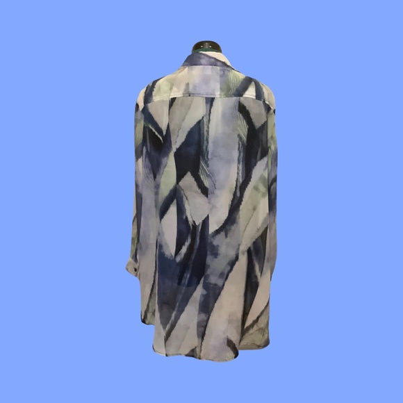 CHICO’S LIGHTWEIGHT PATTERNED BLACK/BLUE/GREEN MID-THIGH TOP AND SWEATER - Picture 3 of 5